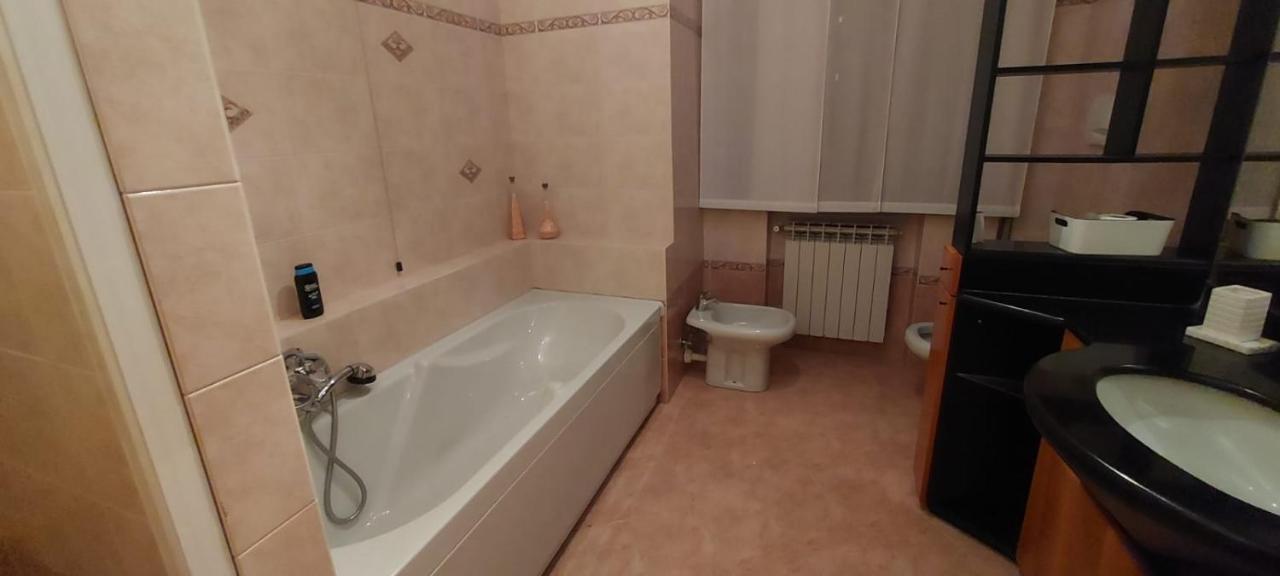 Apartament Casa T.U.A. Sale Marasino Zewnętrze zdjęcie